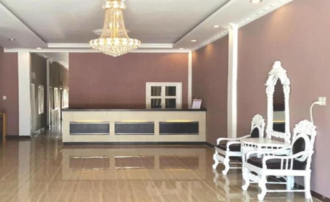 Hotel Graha Soeltan Sunggal Luaran gambar